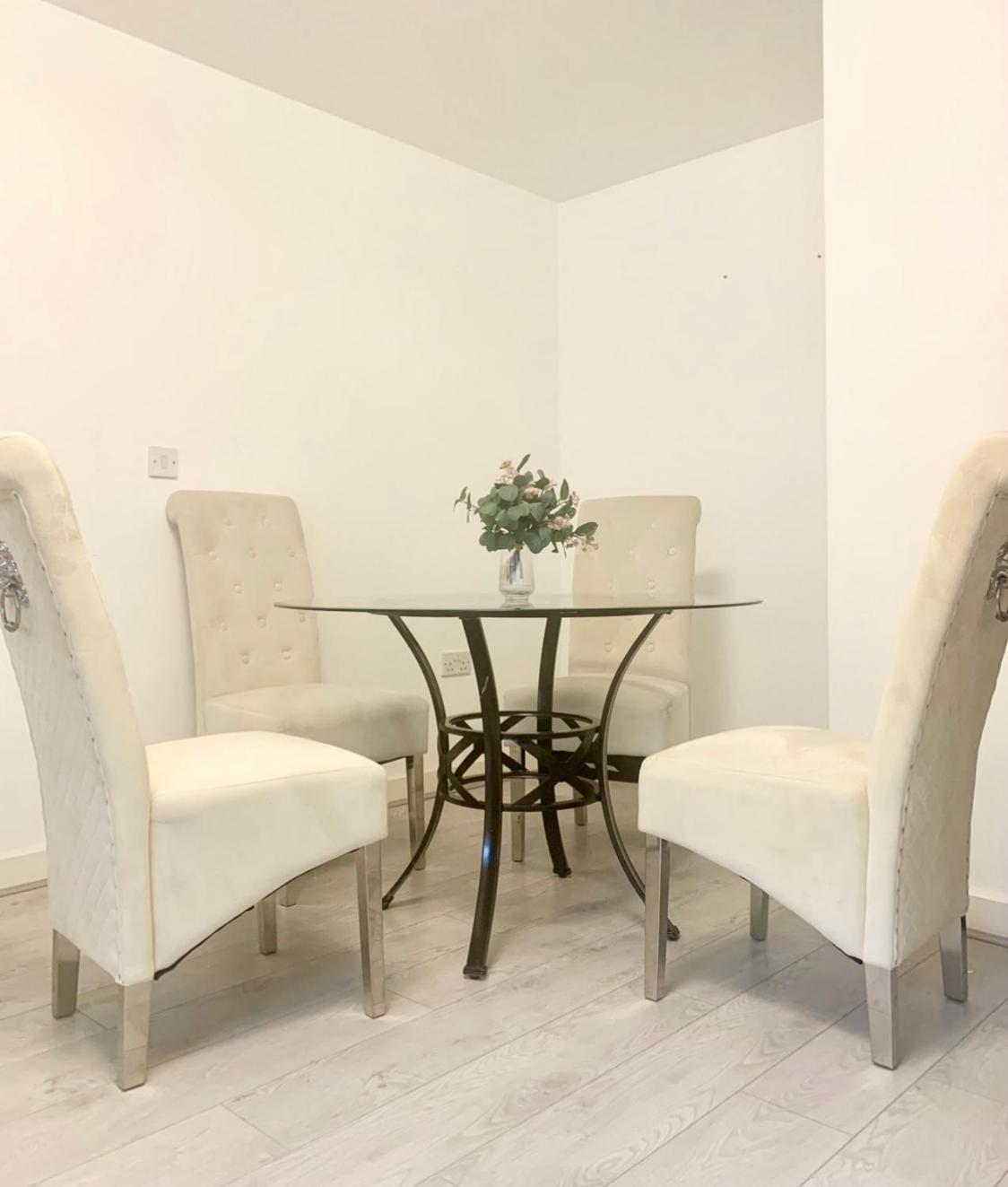 Stylish 2 Bed *